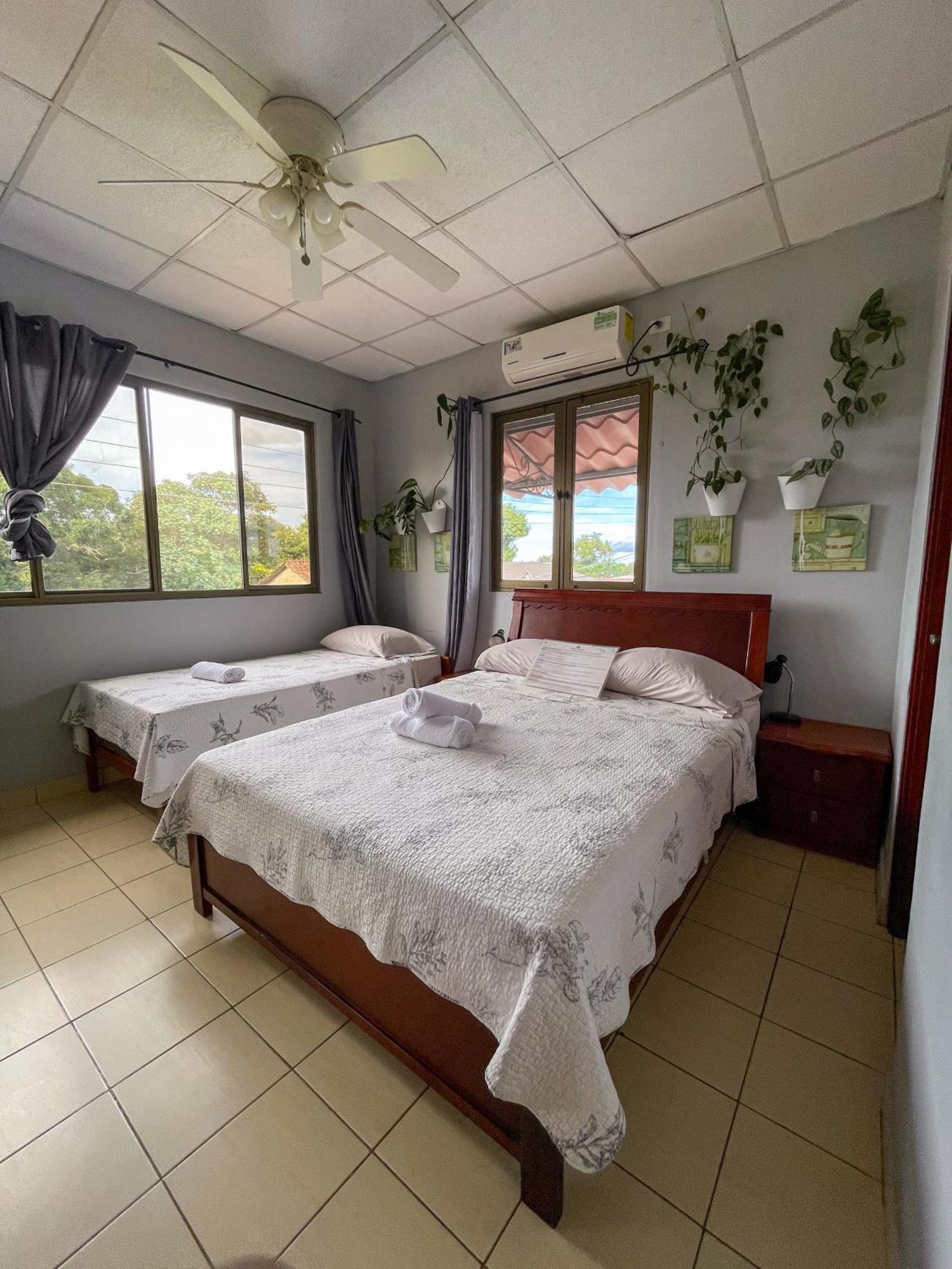Hostel Kimmell / Hostal Familiar La Casita De Los Kimmell Las Tablas Eksteriør bilde