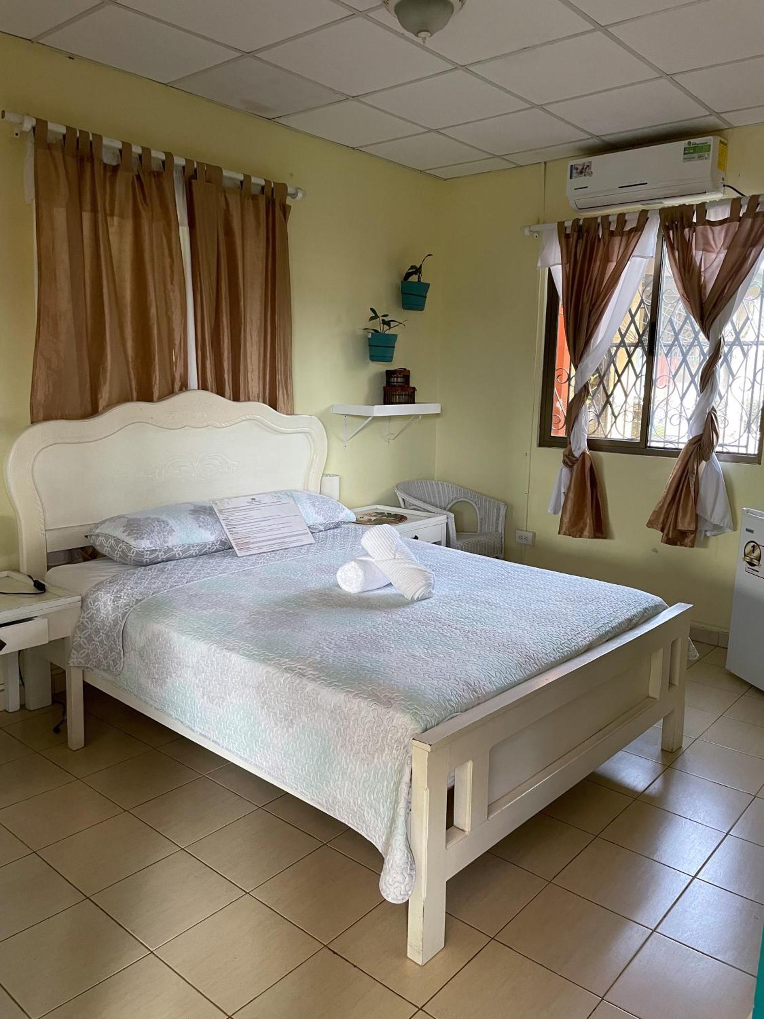 Hostel Kimmell / Hostal Familiar La Casita De Los Kimmell Las Tablas Eksteriør bilde