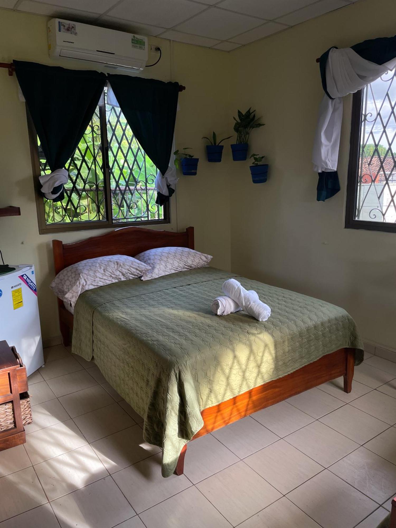 Hostel Kimmell / Hostal Familiar La Casita De Los Kimmell Las Tablas Rom bilde