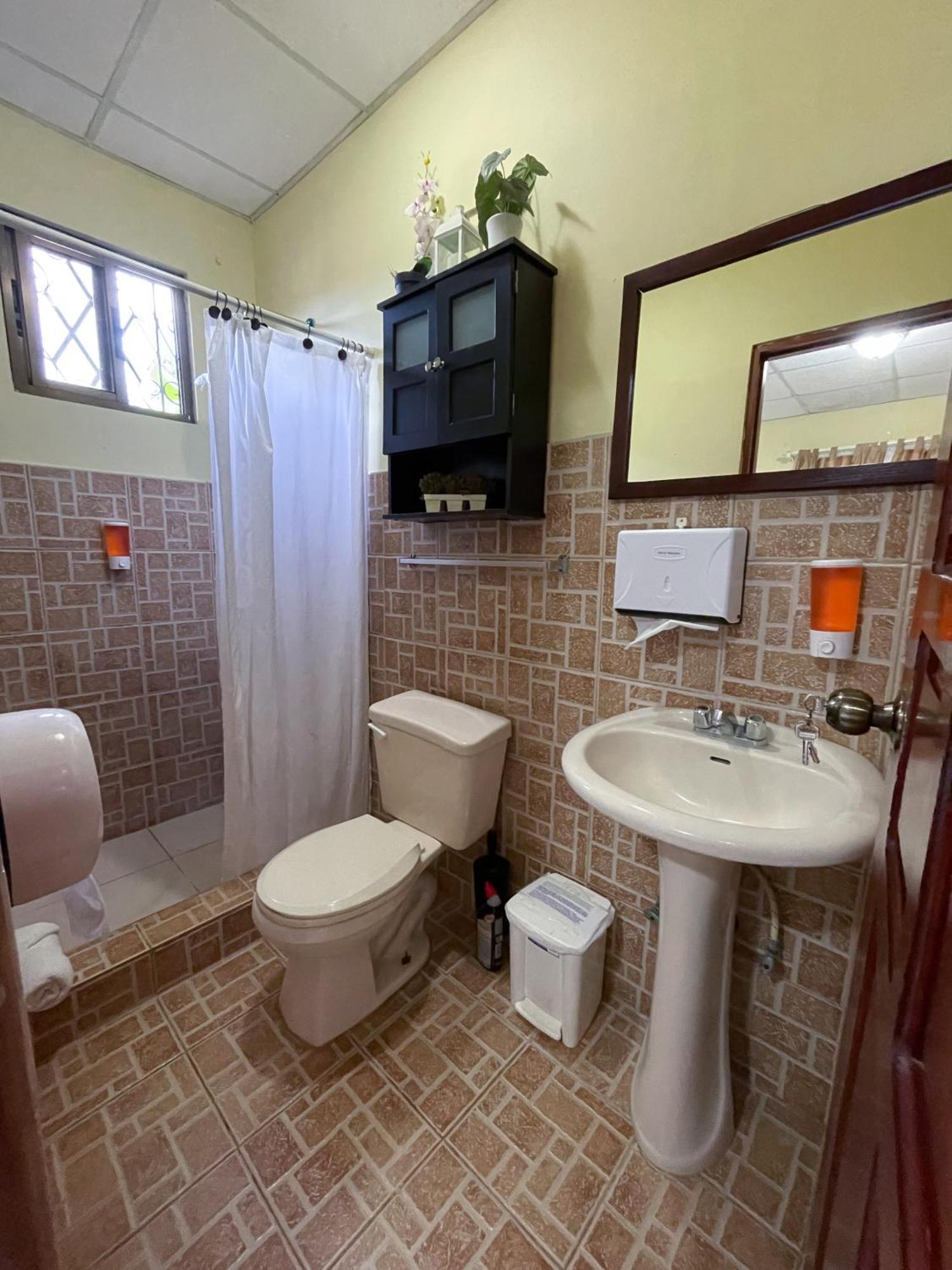 Hostel Kimmell / Hostal Familiar La Casita De Los Kimmell Las Tablas Rom bilde